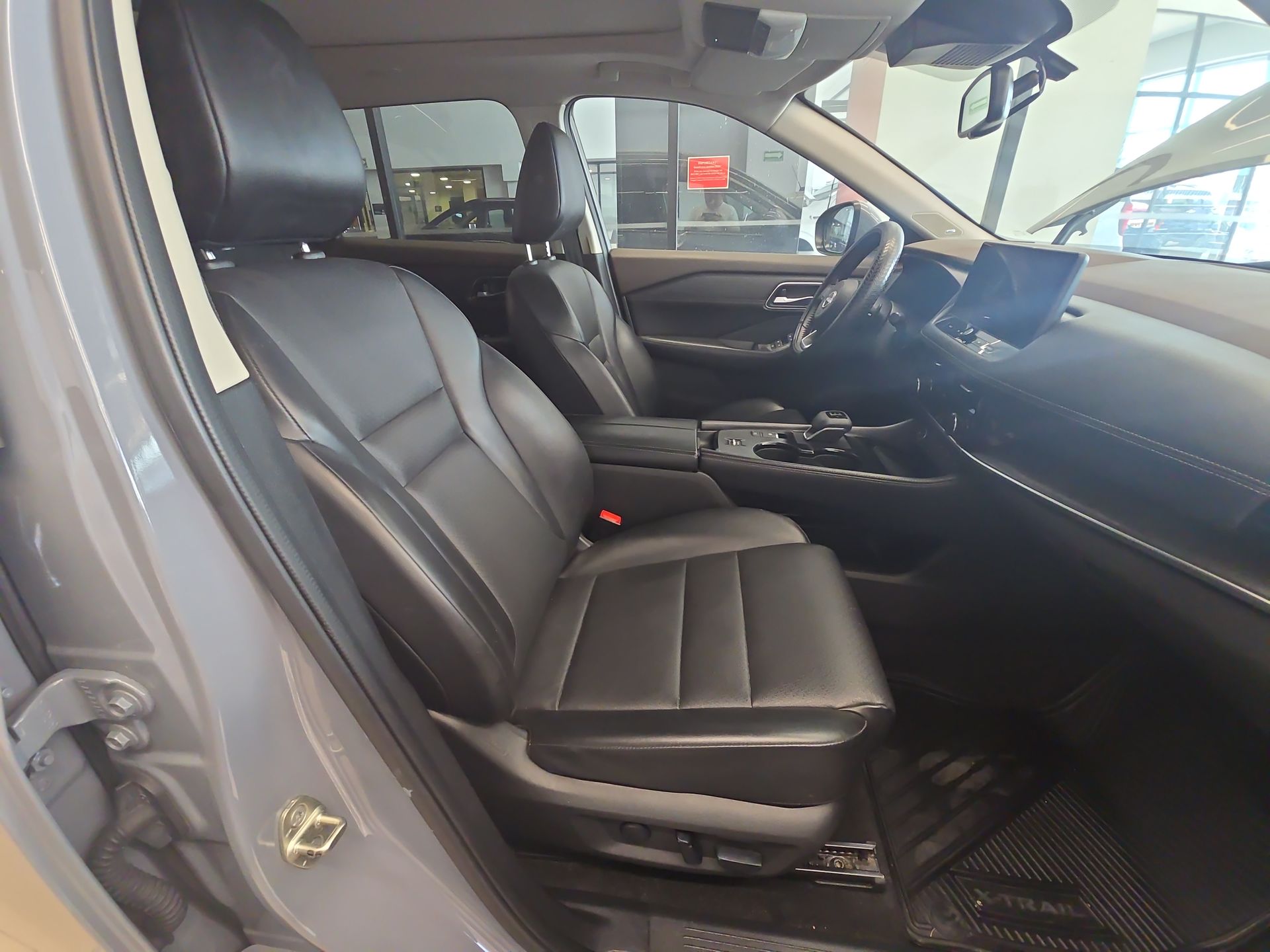 2023 Nissan X-Trail 2.5 Platinum 2 Filas At