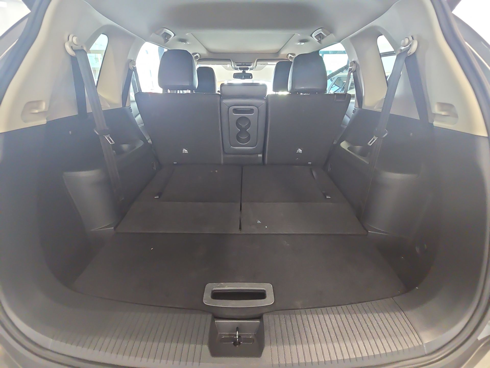 2023 Nissan X-Trail 2.5 Platinum 2 Filas At