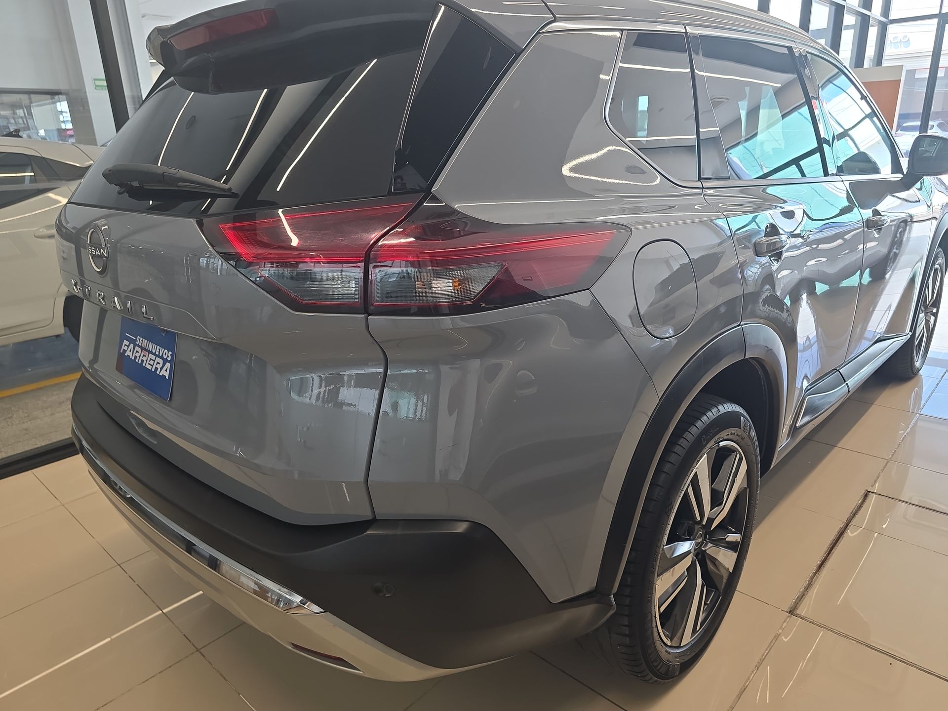 2023 Nissan X-Trail 2.5 Platinum 2 Filas At