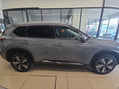2023 Nissan X-Trail 2.5 Platinum 2 Filas At