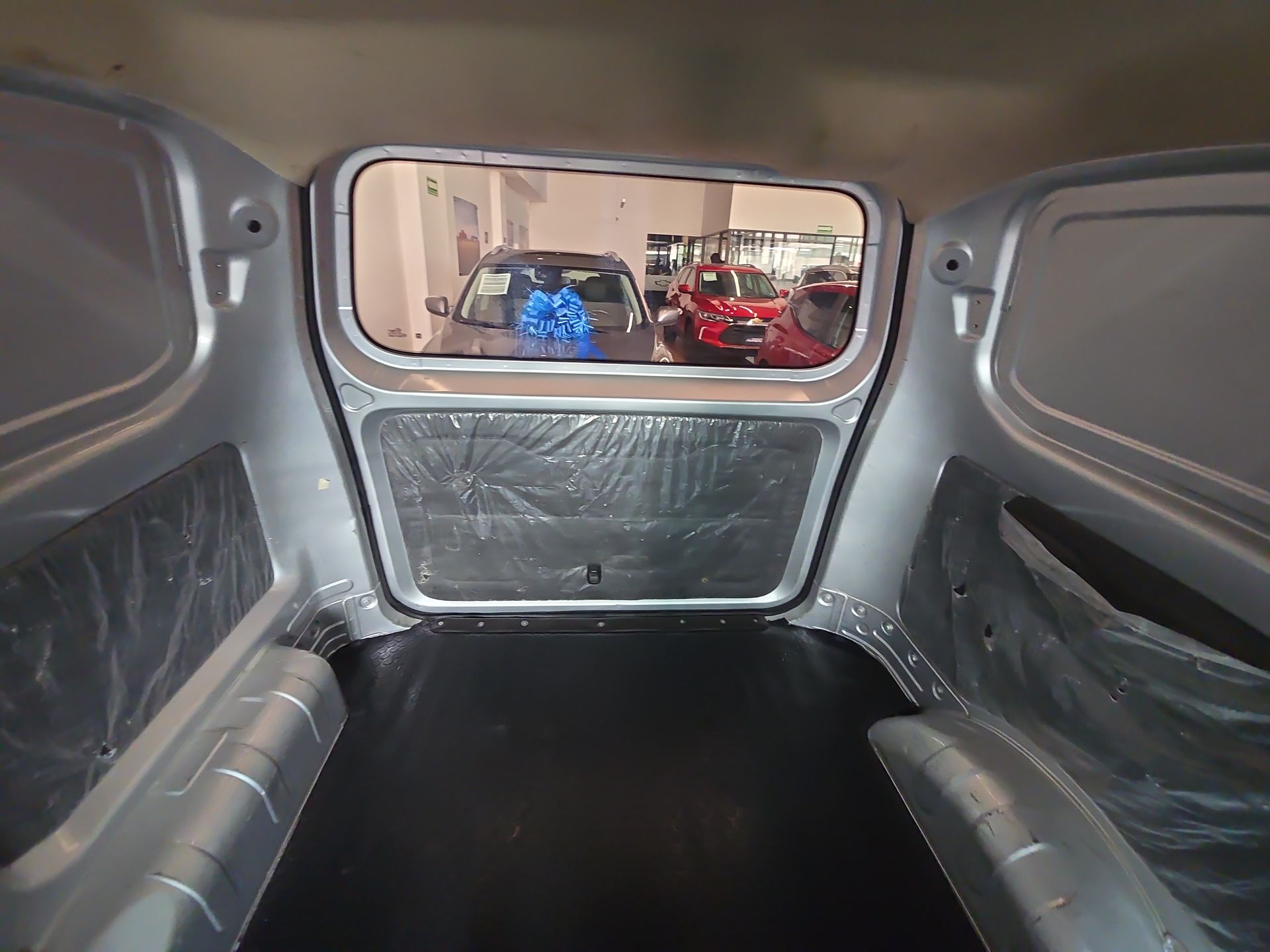 2023 Chevrolet Tornado 1.5 Van Cargo Ls Mt