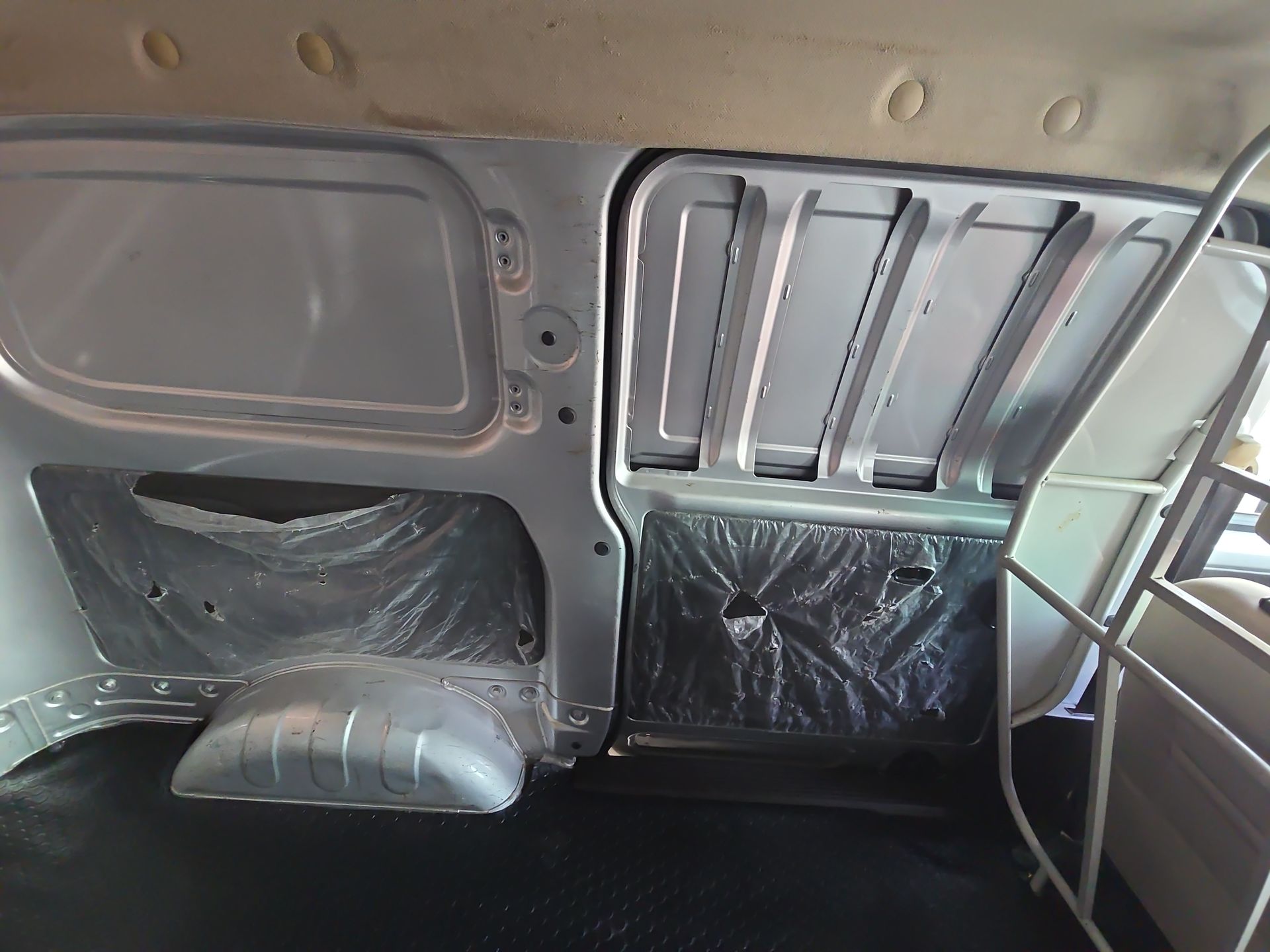 2023 Chevrolet Tornado 1.5 Van Cargo Ls Mt