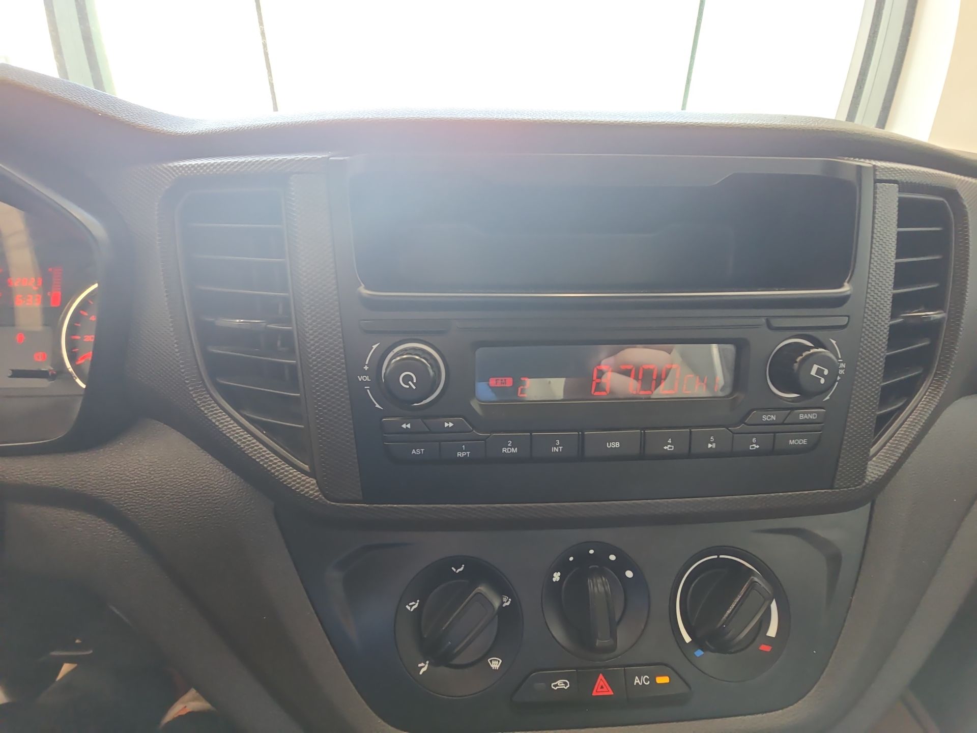 2023 Chevrolet Tornado 1.5 Van Cargo Ls Mt