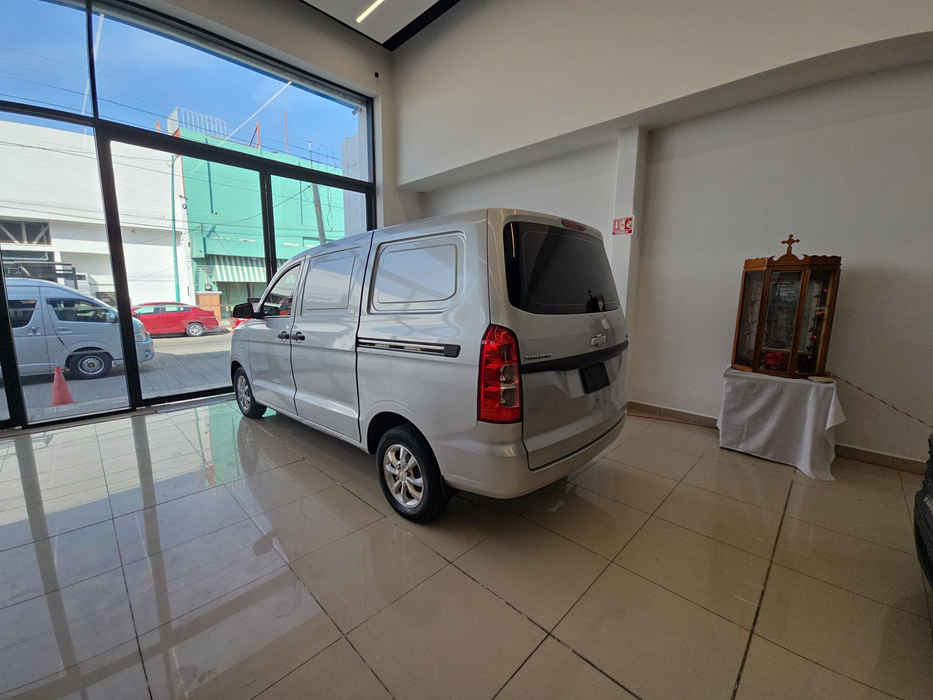 2023 Chevrolet Tornado 1.5 Van Cargo Ls Mt
