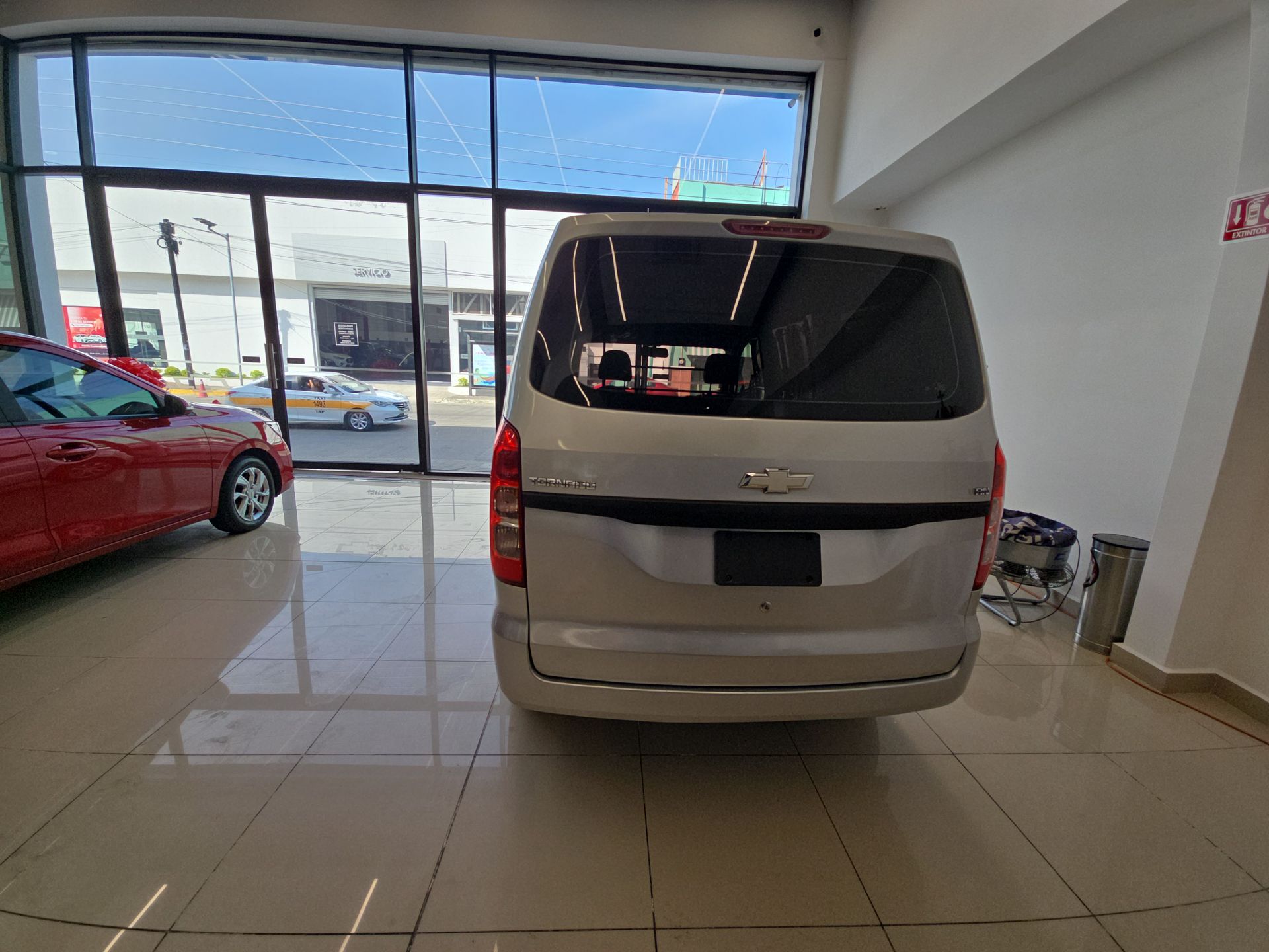 2023 Chevrolet Tornado 1.5 Van Cargo Ls Mt