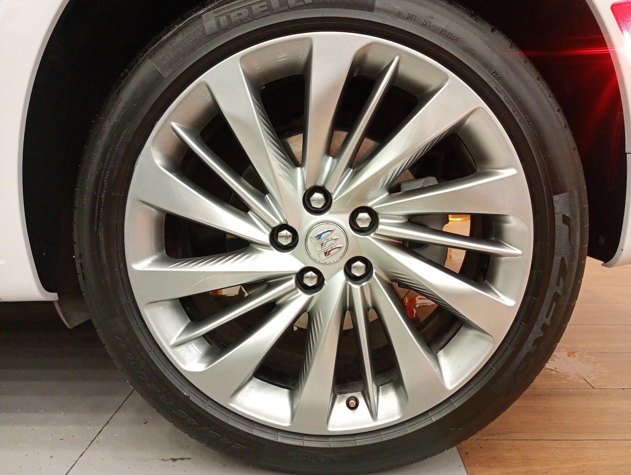 2024 Buick Envision 2.0 Avenir At