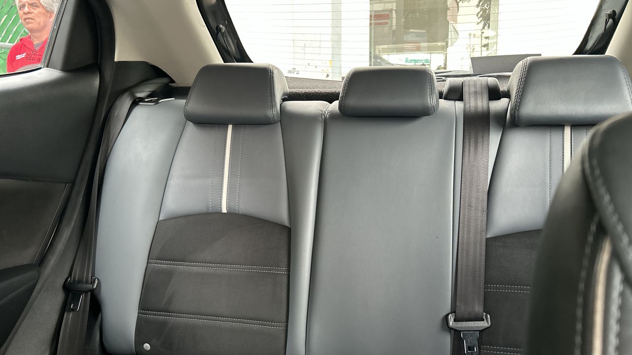 2023 Mazda Mazda 2 1.5 Carbon Edition At