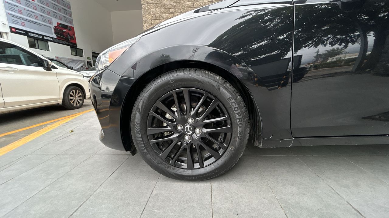 2023 Mazda Mazda 2 1.5 Carbon Edition At