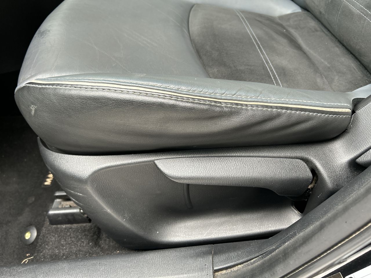 2023 Mazda Mazda 2 1.5 Carbon Edition At