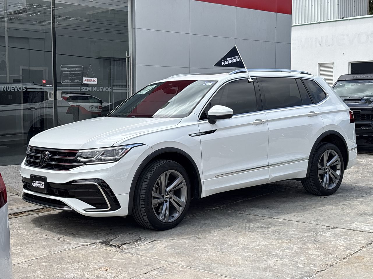 2024 Volkswagen Tiguan 2.0 R-Line At