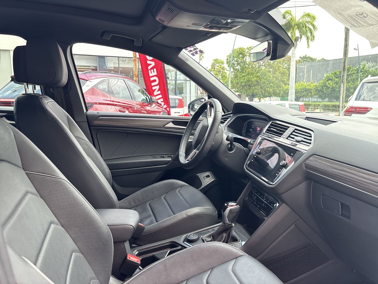 2024 Volkswagen Tiguan 2.0 R-Line At