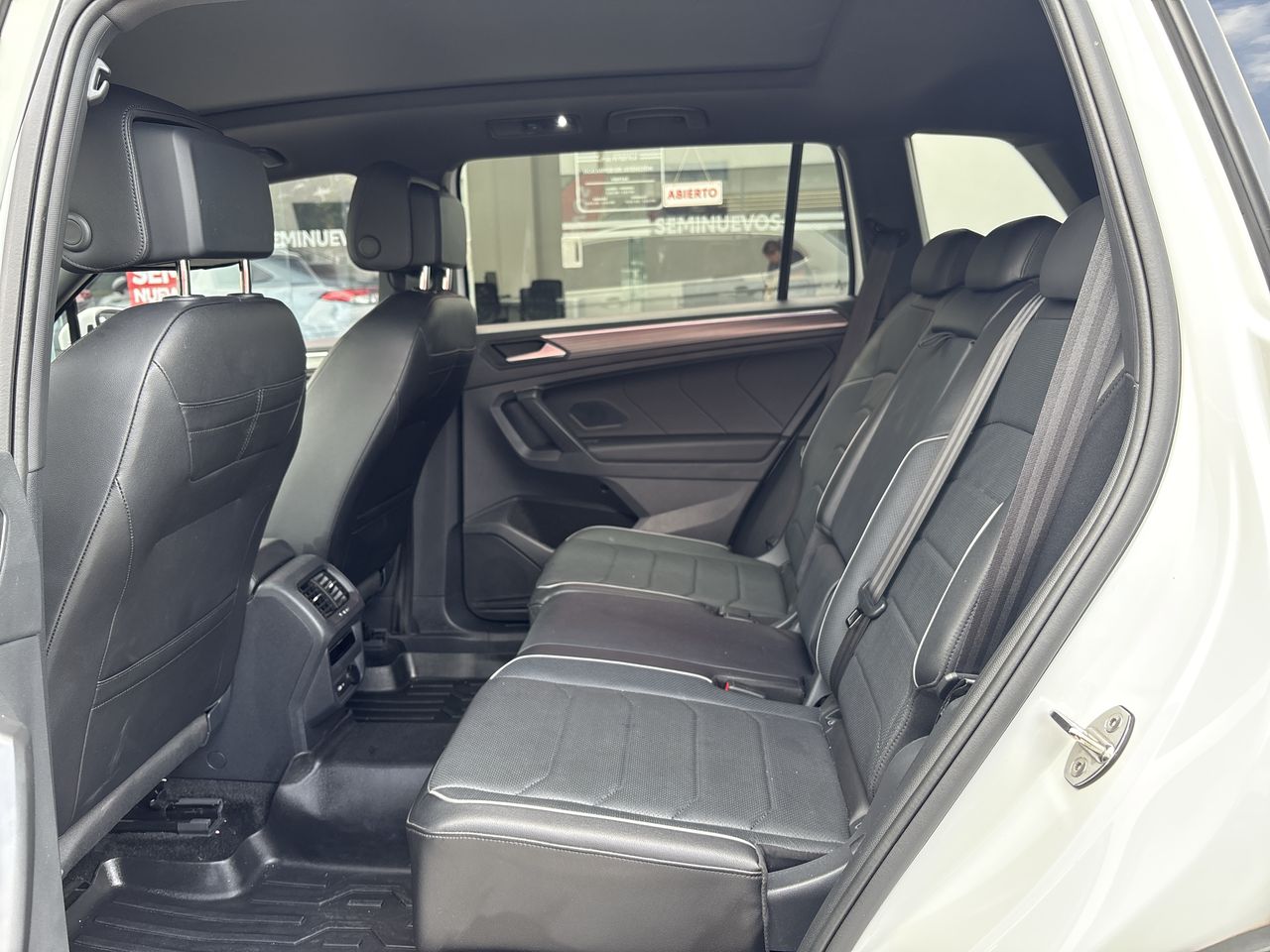 2024 Volkswagen Tiguan 2.0 R-Line At