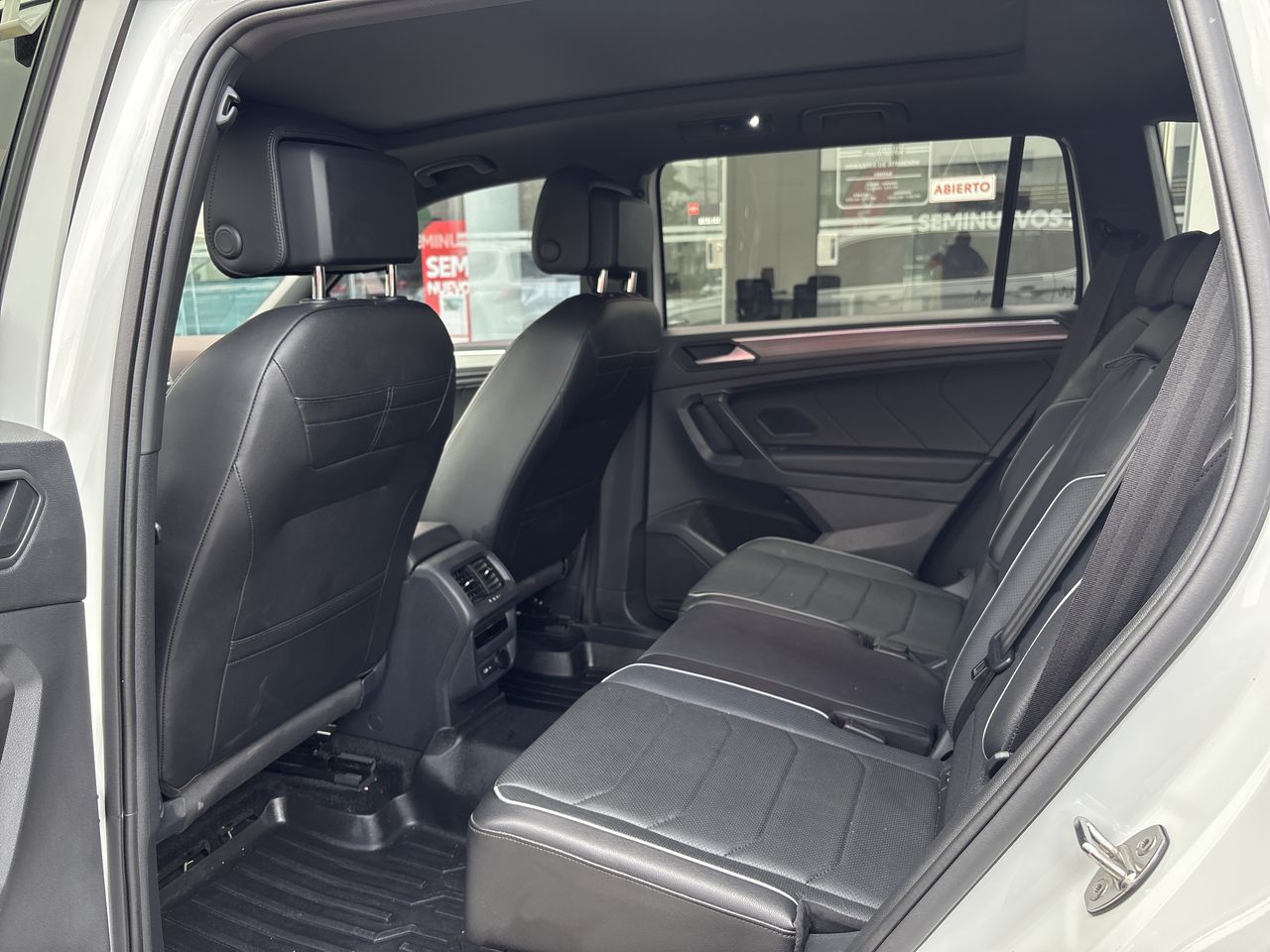 2024 Volkswagen Tiguan 2.0 R-Line At