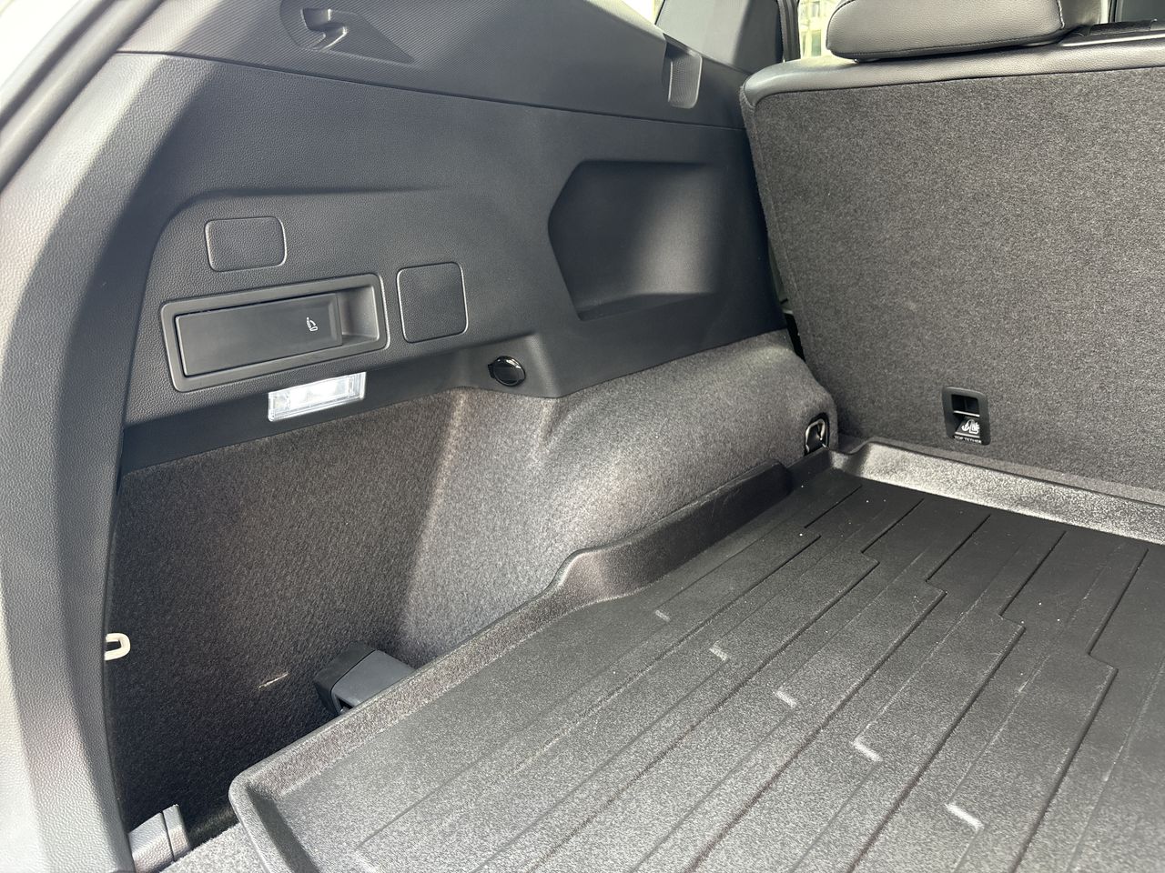 2024 Volkswagen Tiguan 2.0 R-Line At