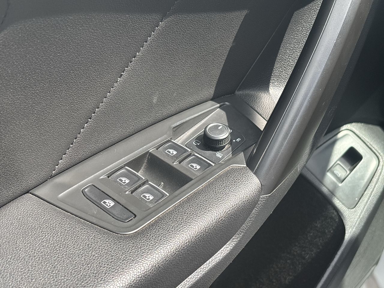2022 Volkswagen Tiguan 2.0 R-Line 5p At