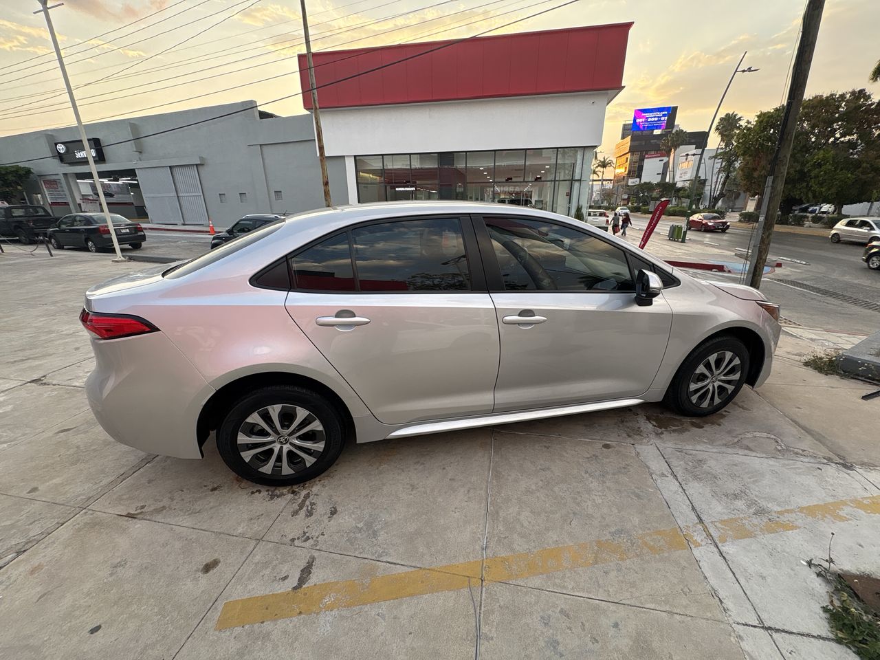 2021 Toyota Corolla 1.8 Le Híbrido At