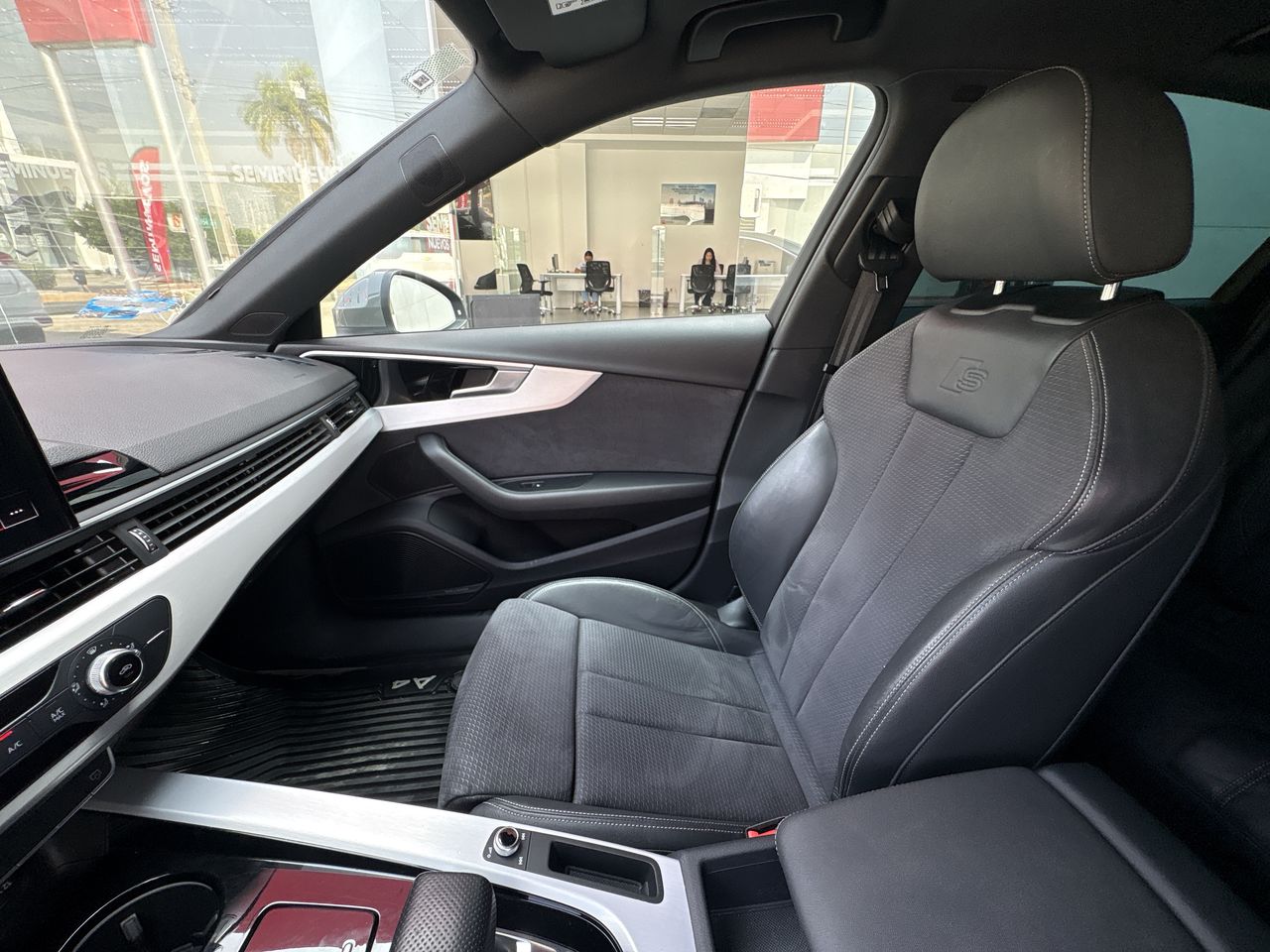 2023 Audi A4 2.0 S-Line At