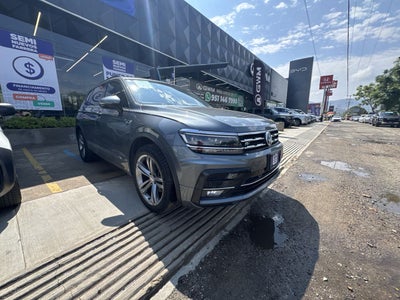 2021 Volkswagen Tiguan 1.4 Comfortline 7p At piel