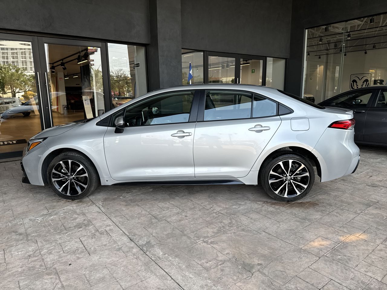 2024 Toyota Corolla 2.0 Le At