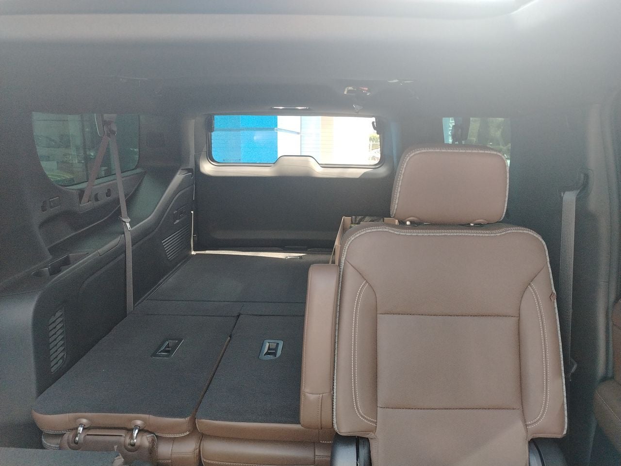 2023 Chevrolet Suburban 6.2 V8 High Country At