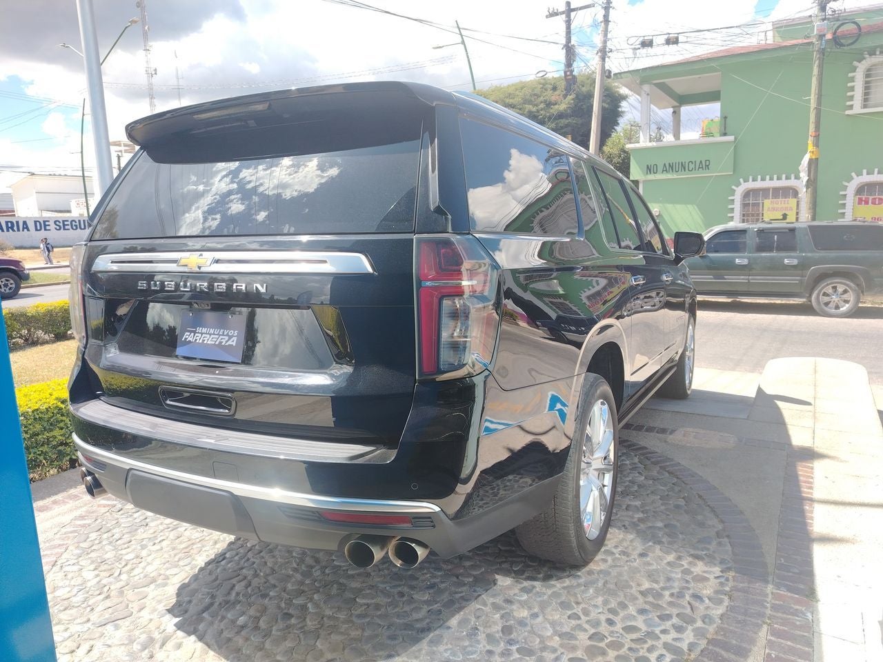 2023 Chevrolet Suburban 6.2 V8 High Country At