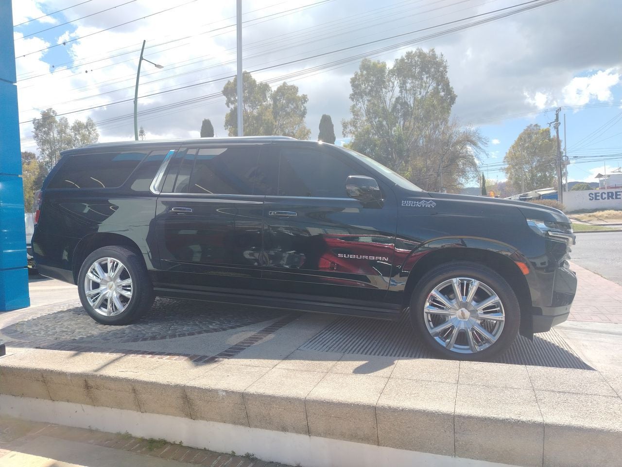 2023 Chevrolet Suburban 6.2 V8 High Country At