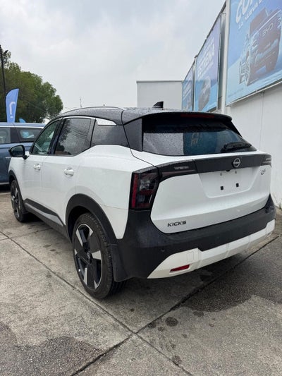 2026 Nissan Kicks 2.0 Platinum At
