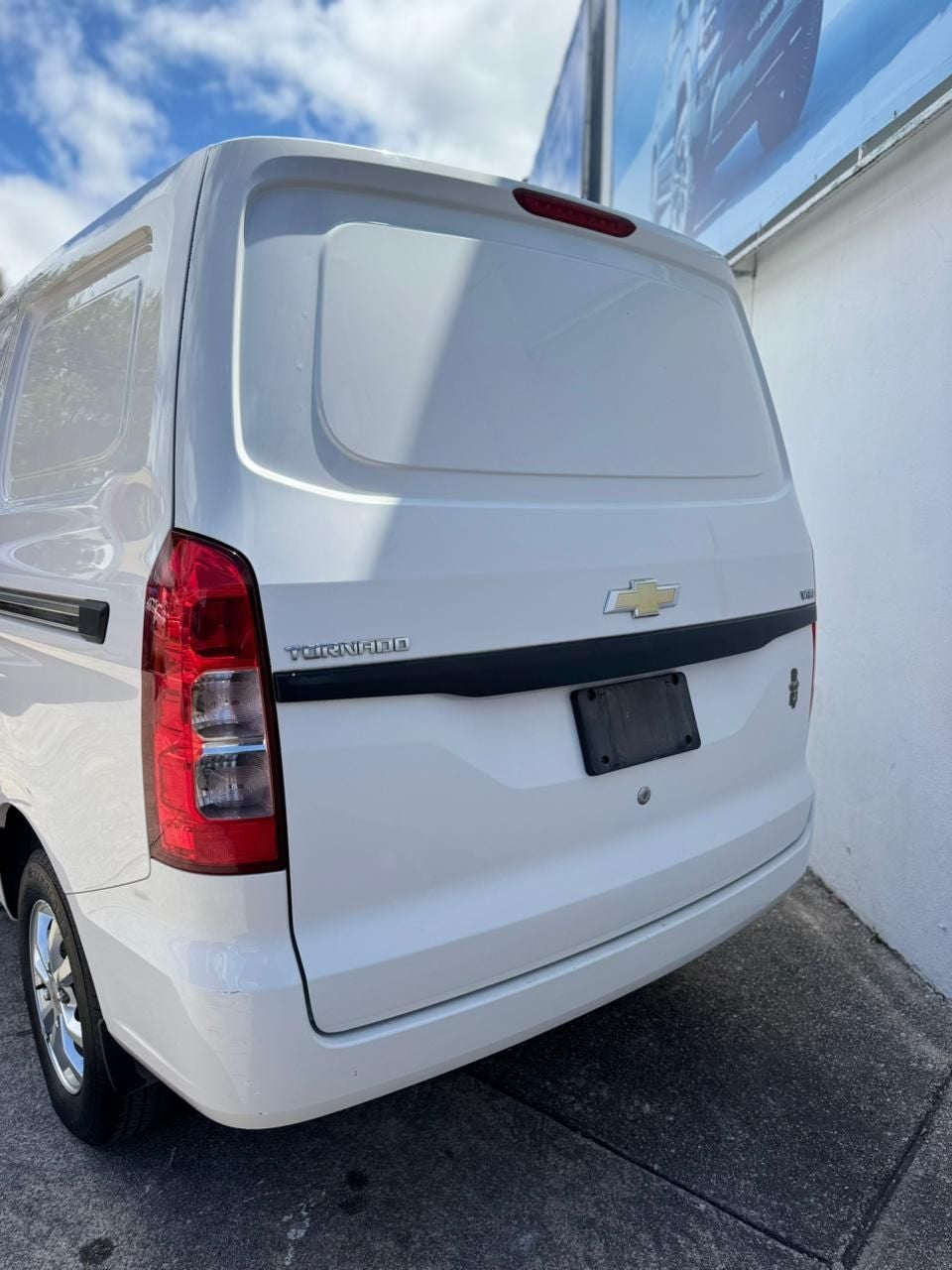 2024 Chevrolet Tornado 1.5 Van Cargo Ls Mt