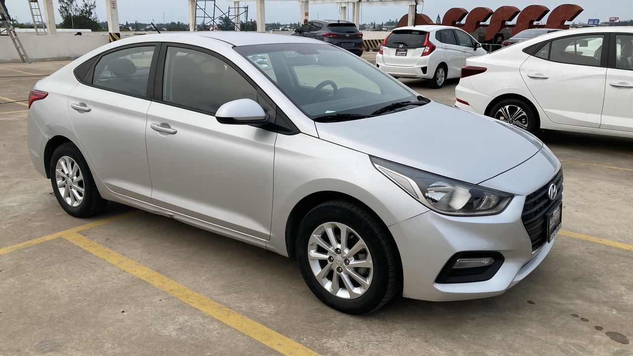 2020 Hyundai Accent 1.6 HB Gl Mid At
