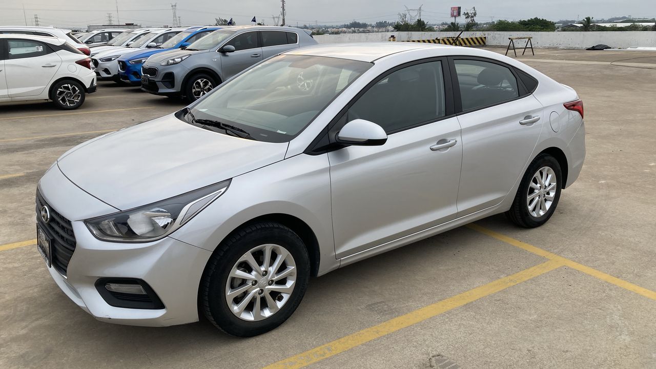 2020 Hyundai Accent 1.6 HB Gl Mid At