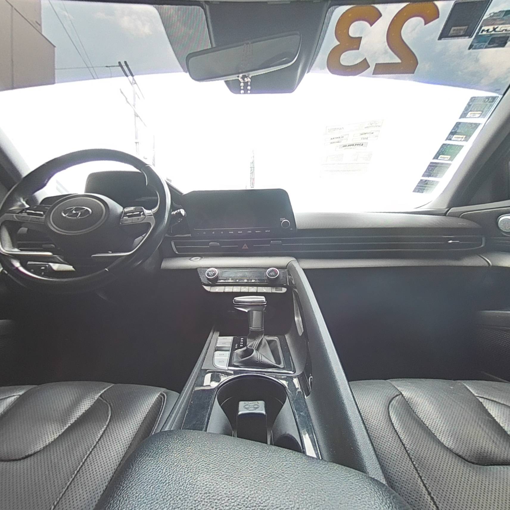 2023 Hyundai Elantra 2.0 Limited Tech Navi At