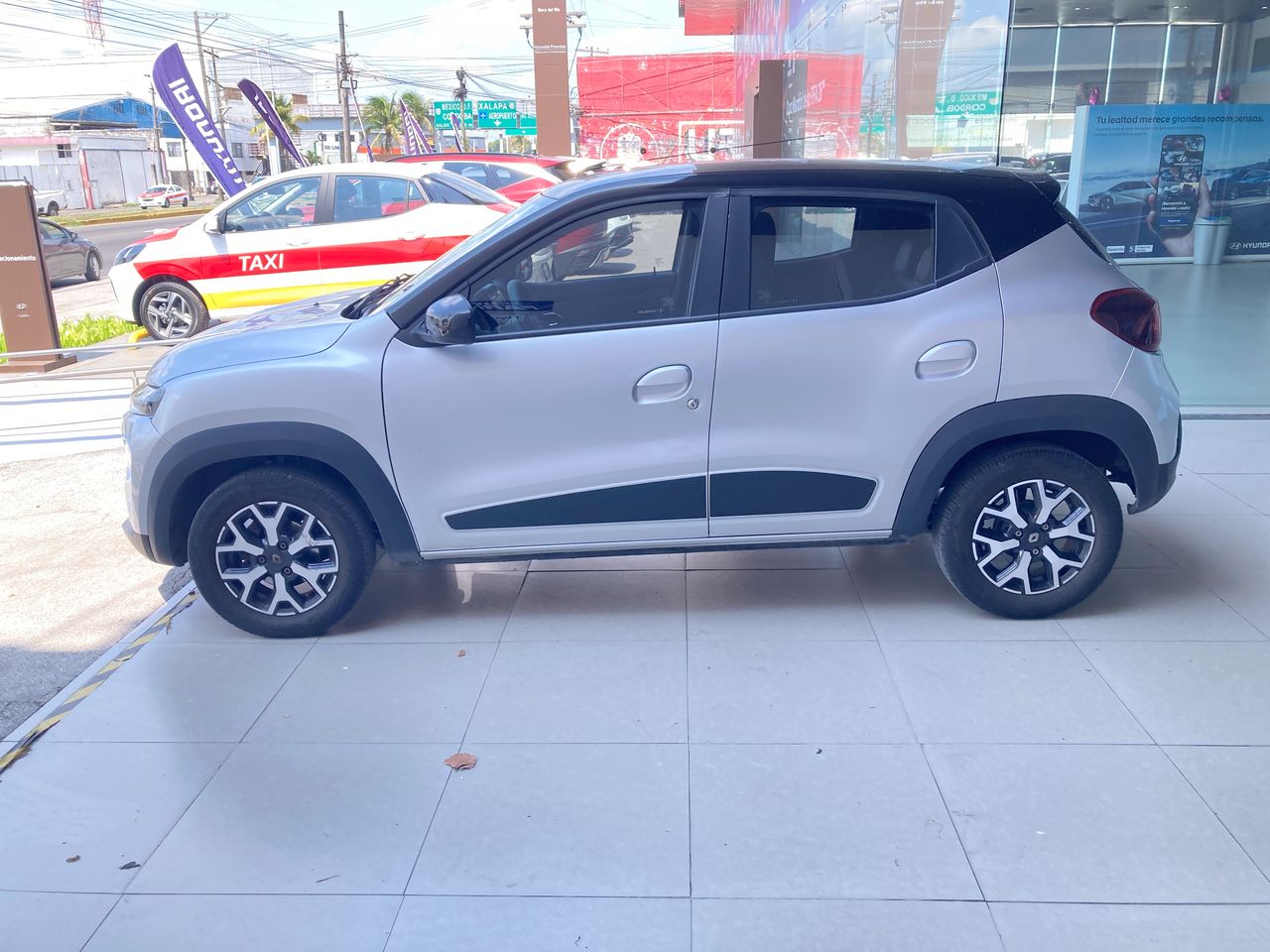 2024 Renault Kwid 1.0 Bitono Mt