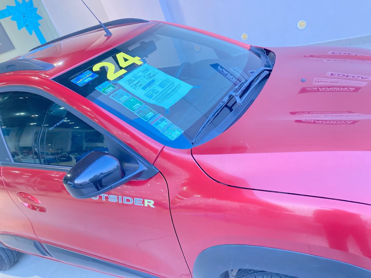 2024 Renault Kwid 1.0 Outsider Mt