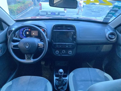 2024 Renault Kwid 1.0 Outsider Mt