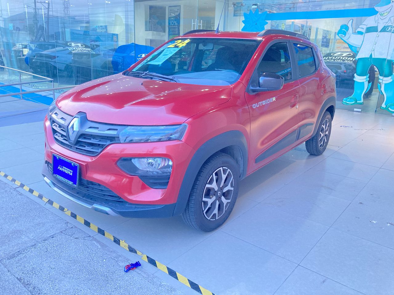 2024 Renault Kwid 1.0 Outsider Mt