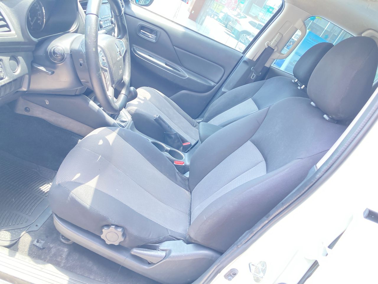 2022 Mitsubishi L200 2.4 GLX 4x2 Mt