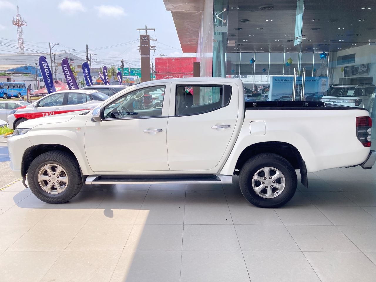 2022 Mitsubishi L200 2.4 GLX 4x2 Mt