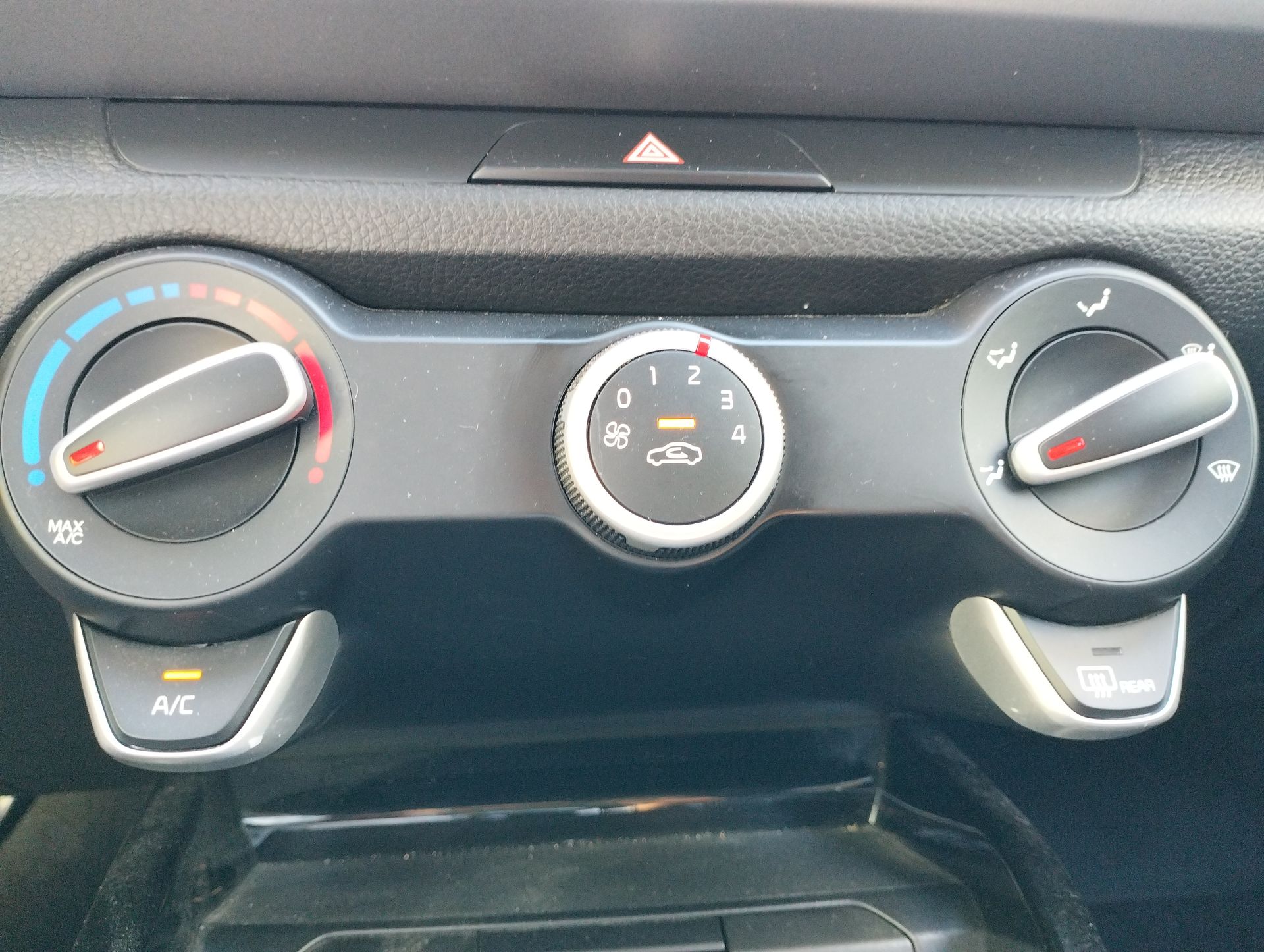 2023 Kia Rio 1.6 Hb EX At