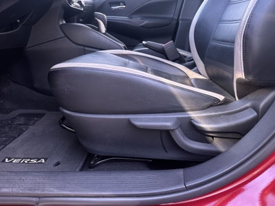 2022 Nissan Versa 1.6 Platinum Piel At