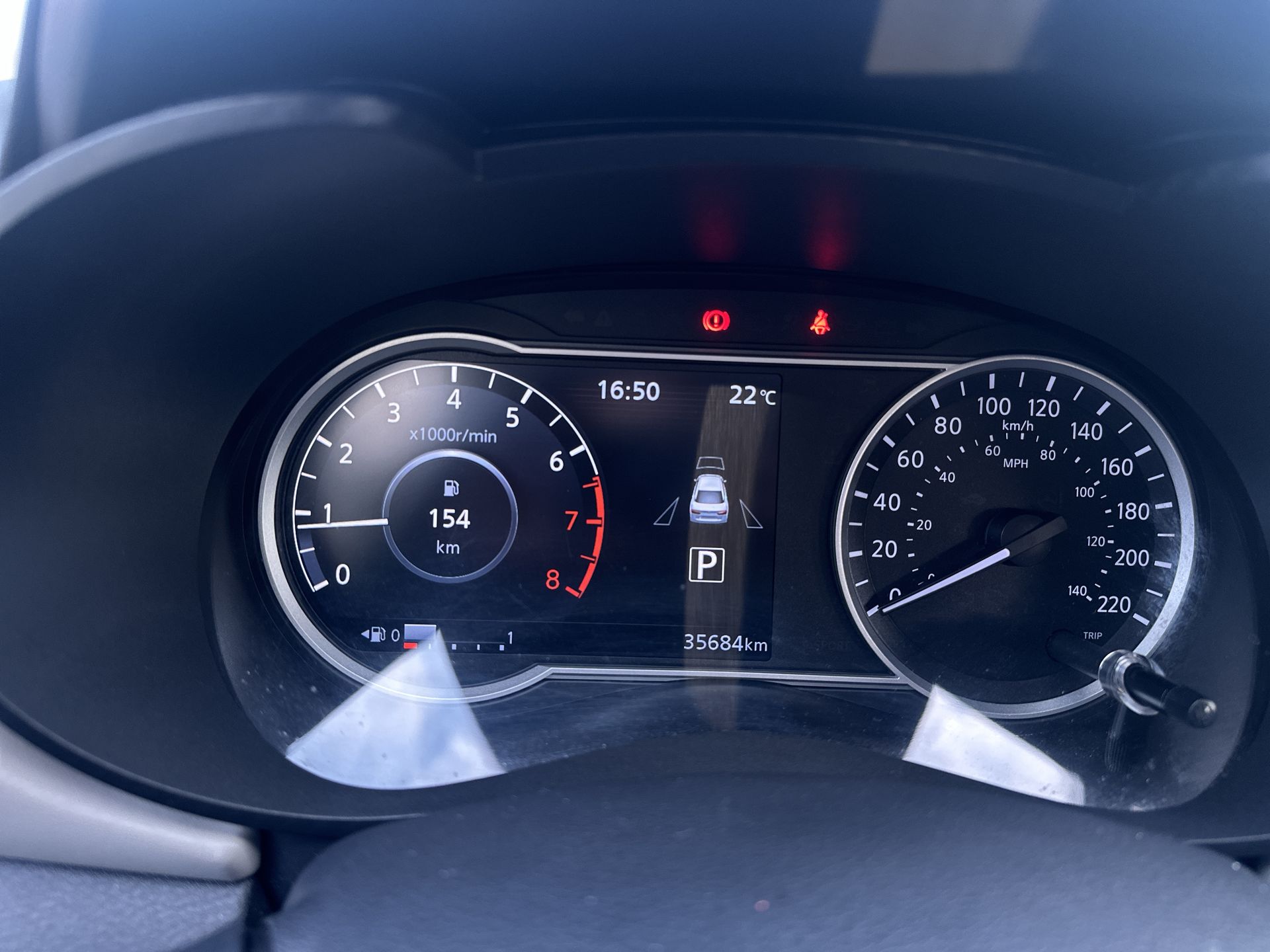 2022 Nissan Versa 1.6 Platinum Piel At