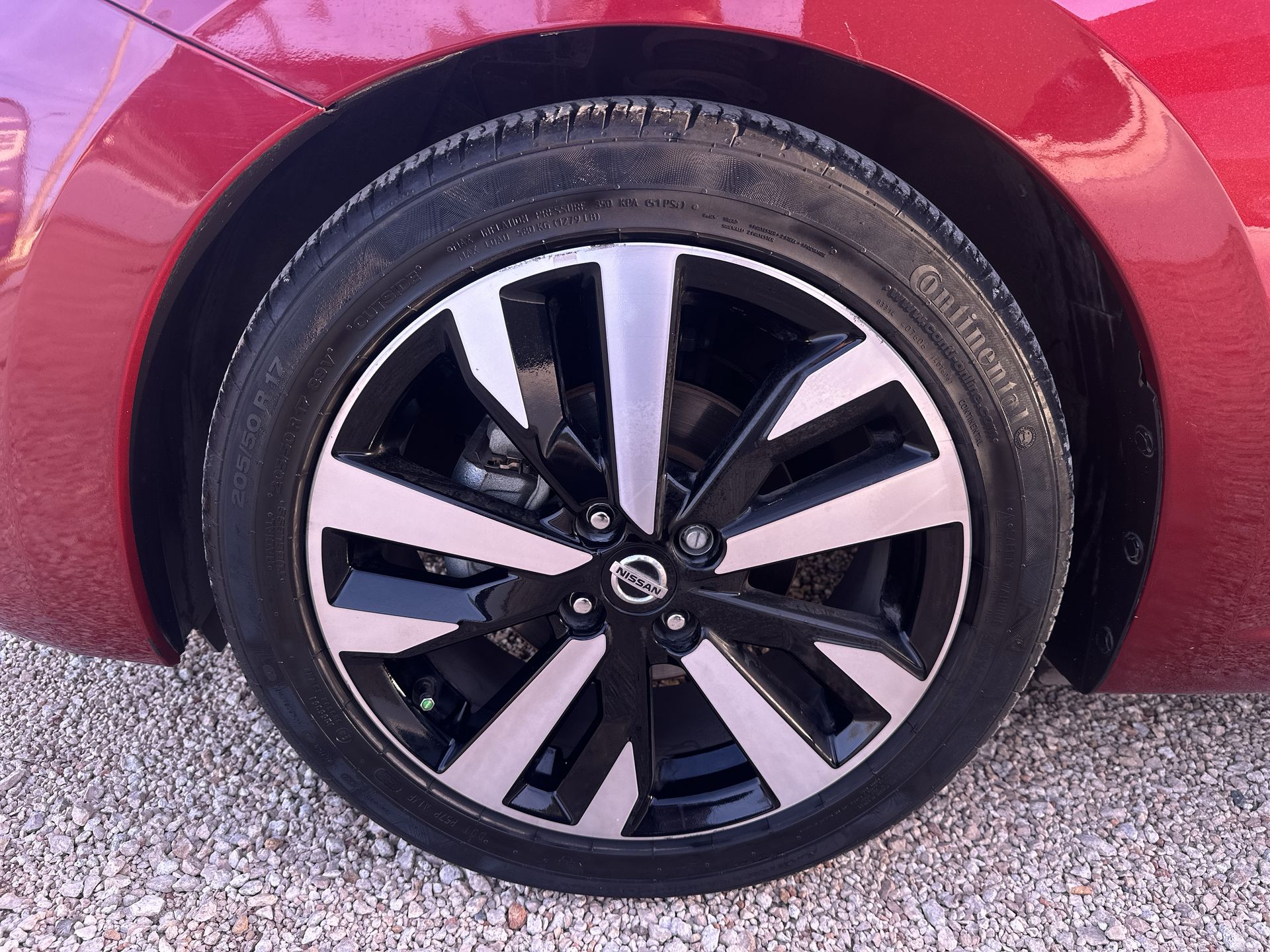 2022 Nissan Versa 1.6 Platinum Piel At