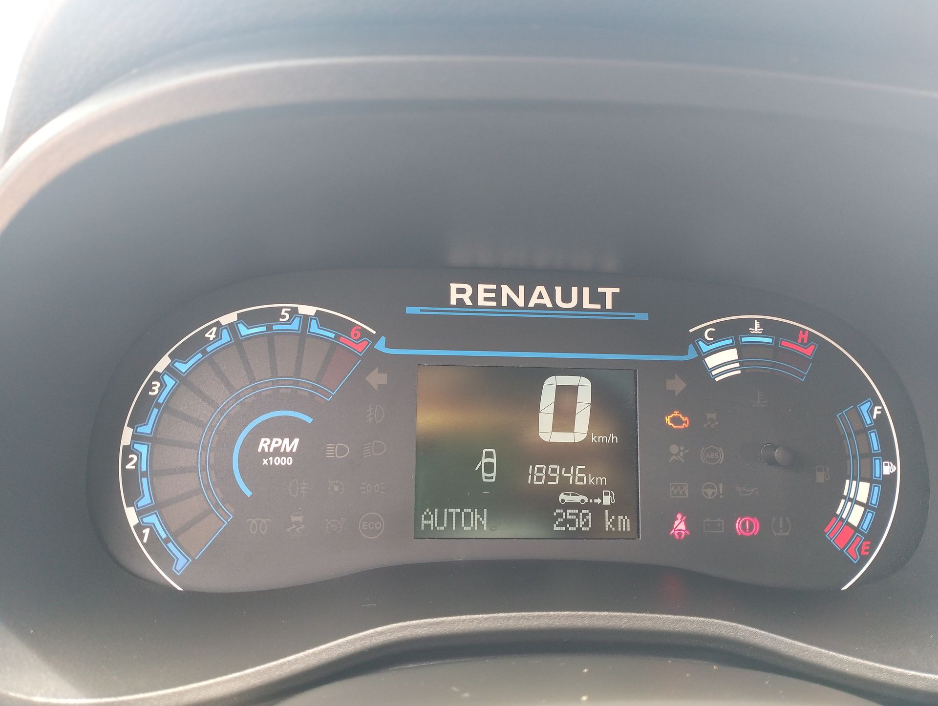 2023 Renault Kwid 1.0 Iconic Mt