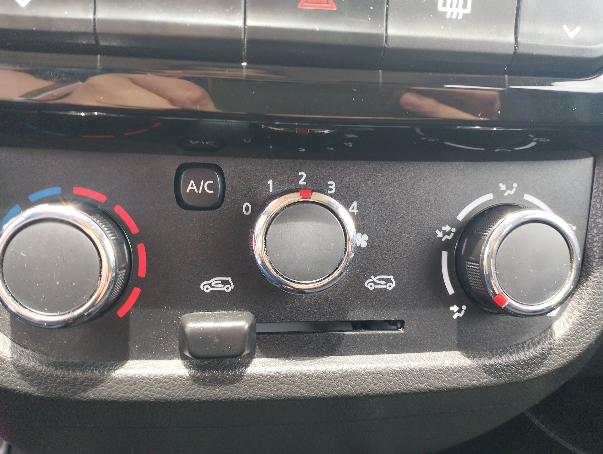 2023 Renault Kwid 1.0 Iconic Mt