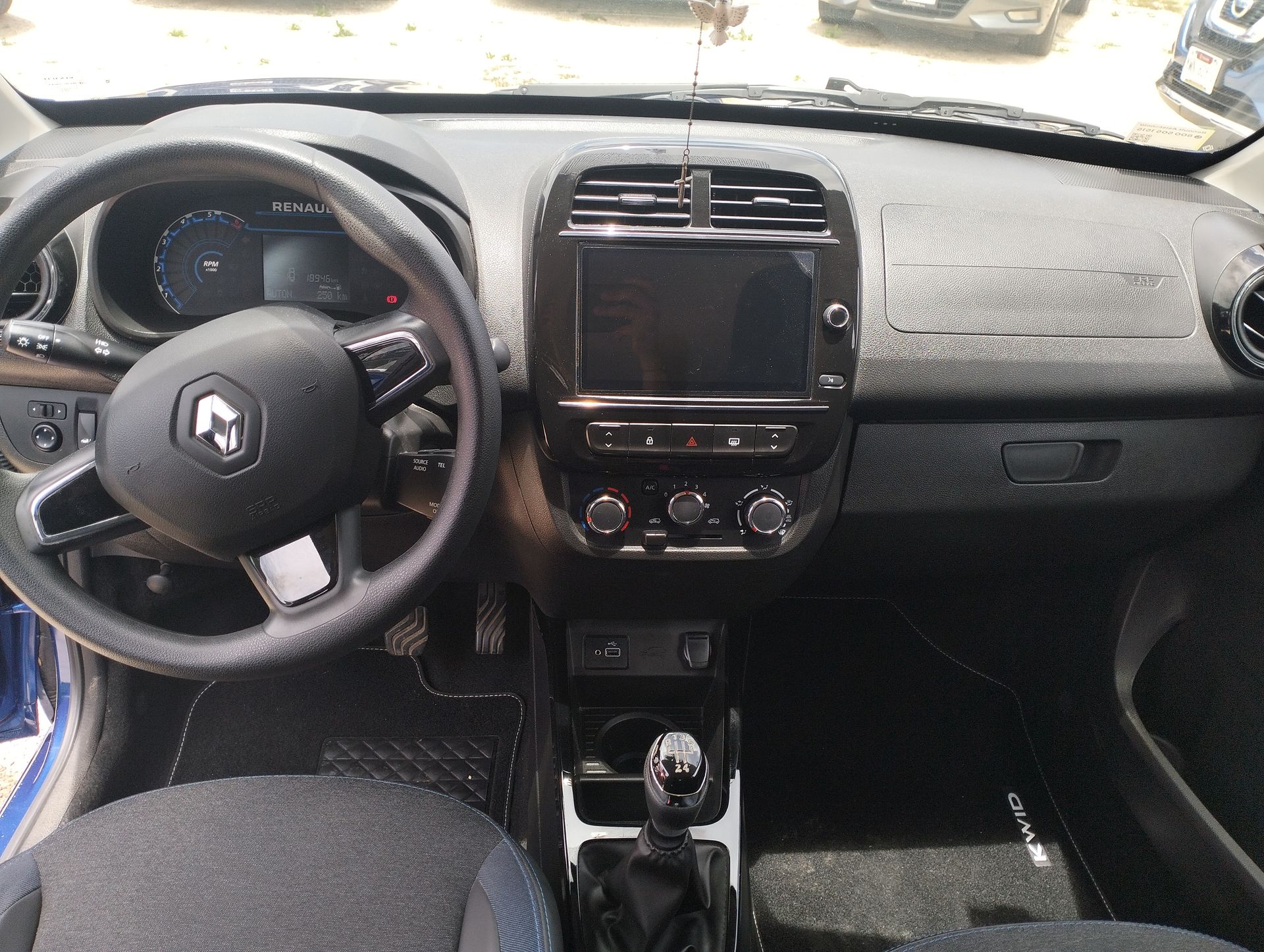 2023 Renault Kwid 1.0 Iconic Mt
