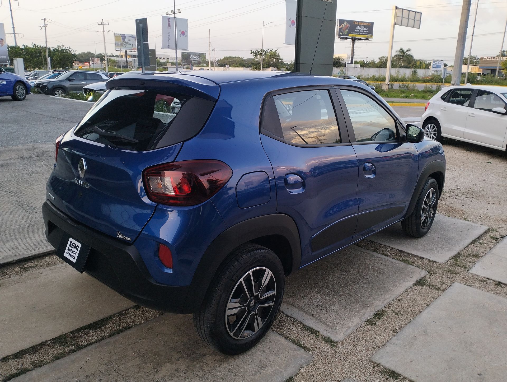 2025 Renault Kwid 1.0 Iconic Mt