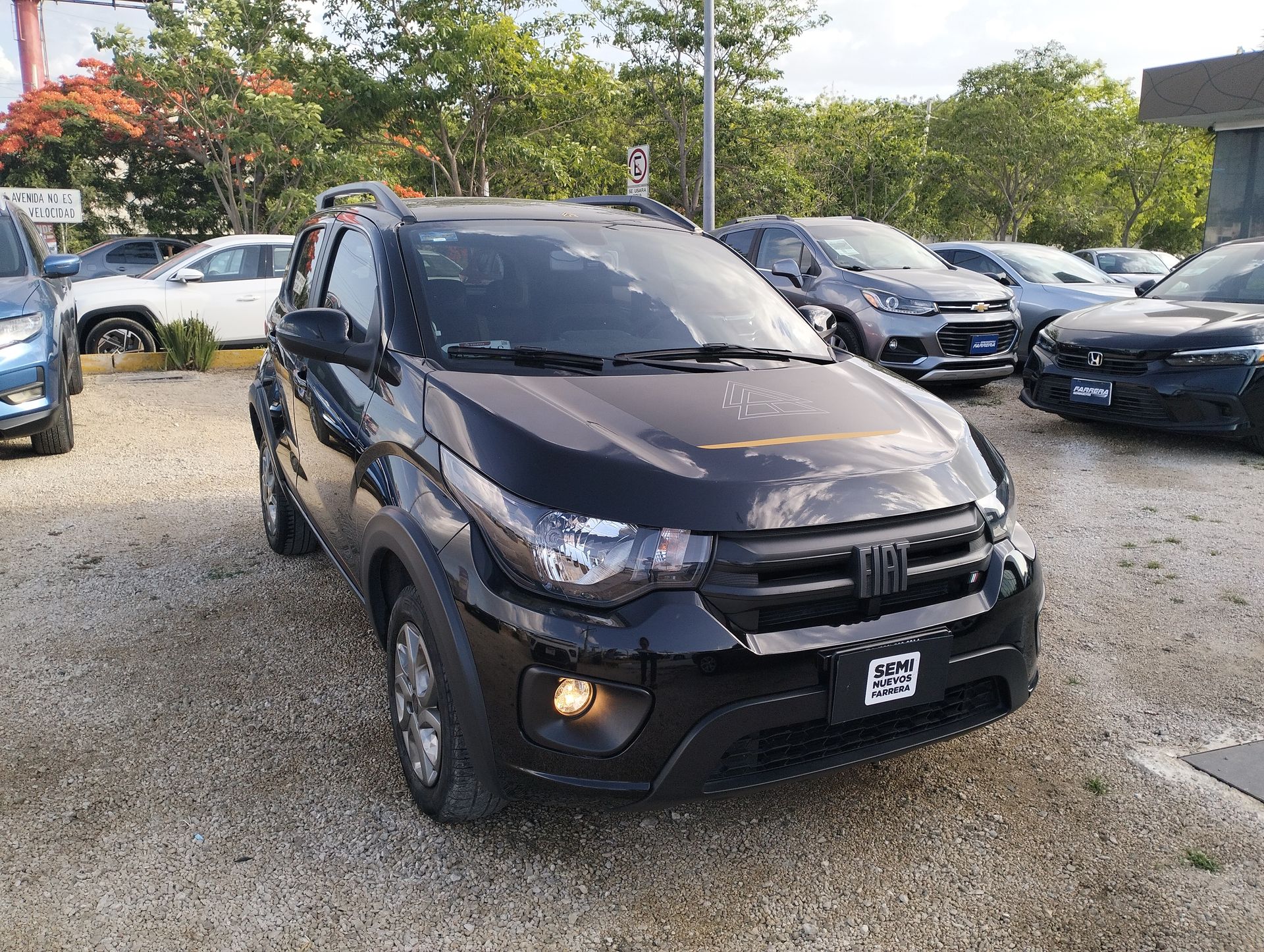 2023 FIAT Mobi 1.0 Trekking Mt