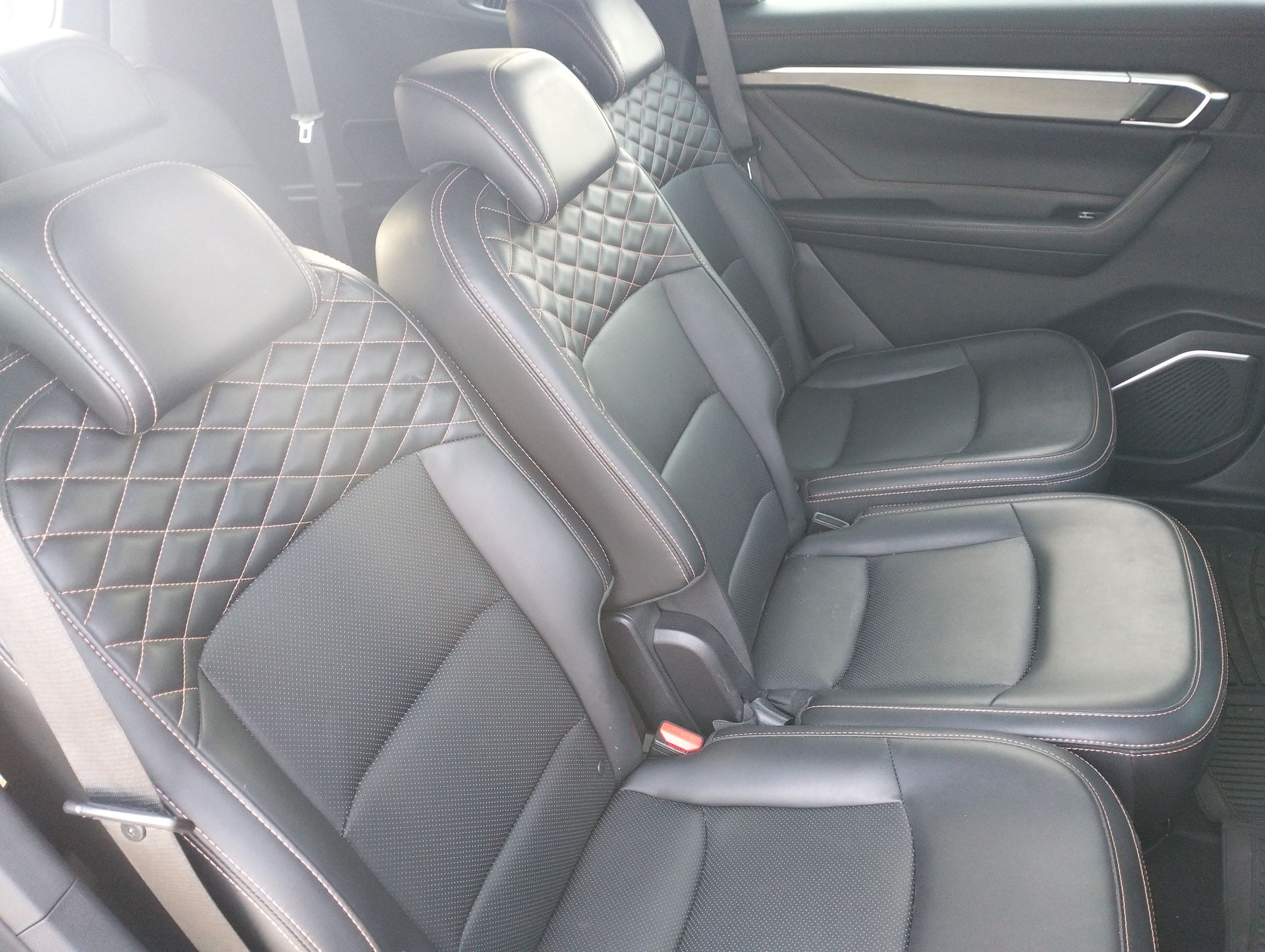 2024 Geely Okavango 2.0 Gl At