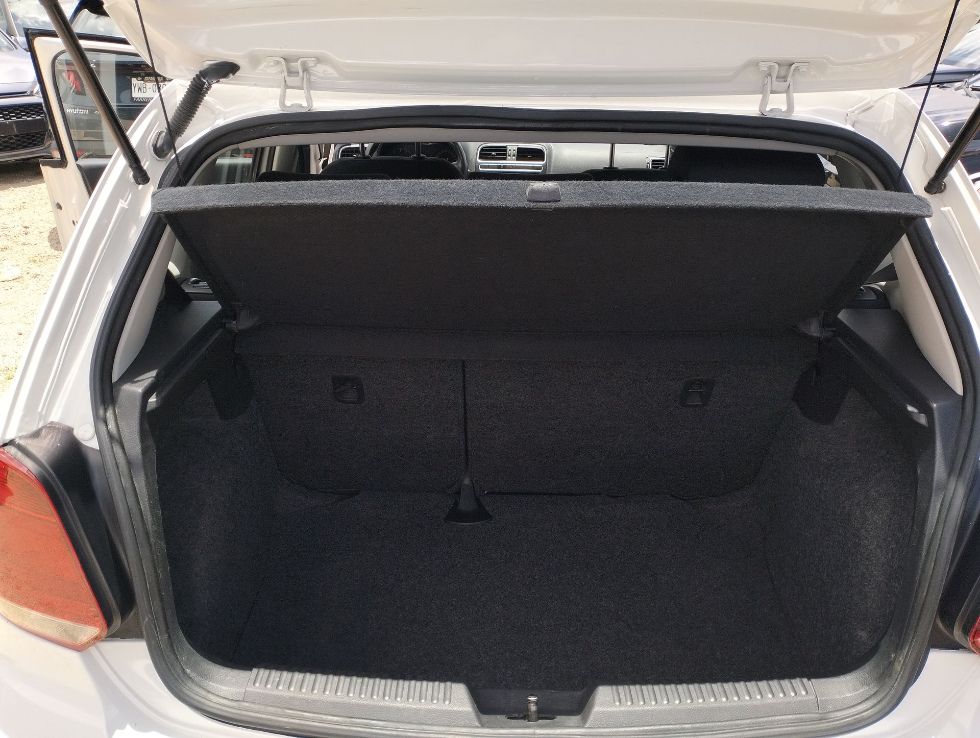 2020 Volkswagen Polo 1.6 L4 Design & Sound Tiptronic At