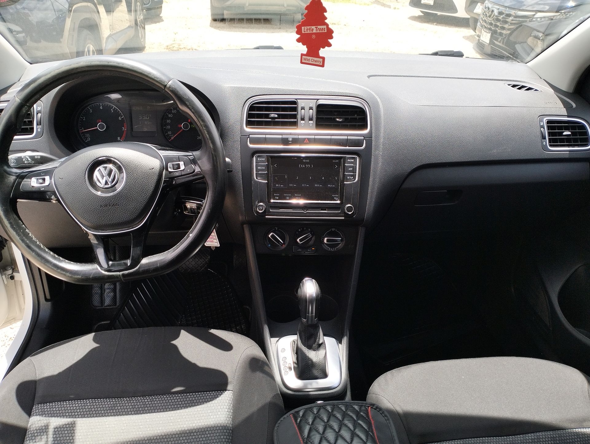 2020 Volkswagen Polo 1.6 L4 Design & Sound Tiptronic At
