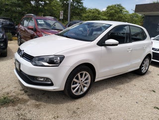 2020 Volkswagen Polo 1.6 L4 Design &amp; Sound Tiptronic At